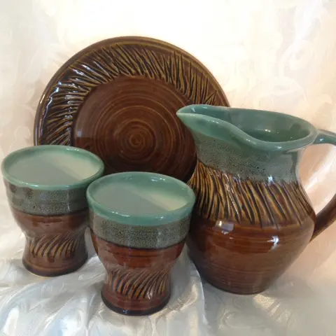 Summer beverage set in tenmoku and green