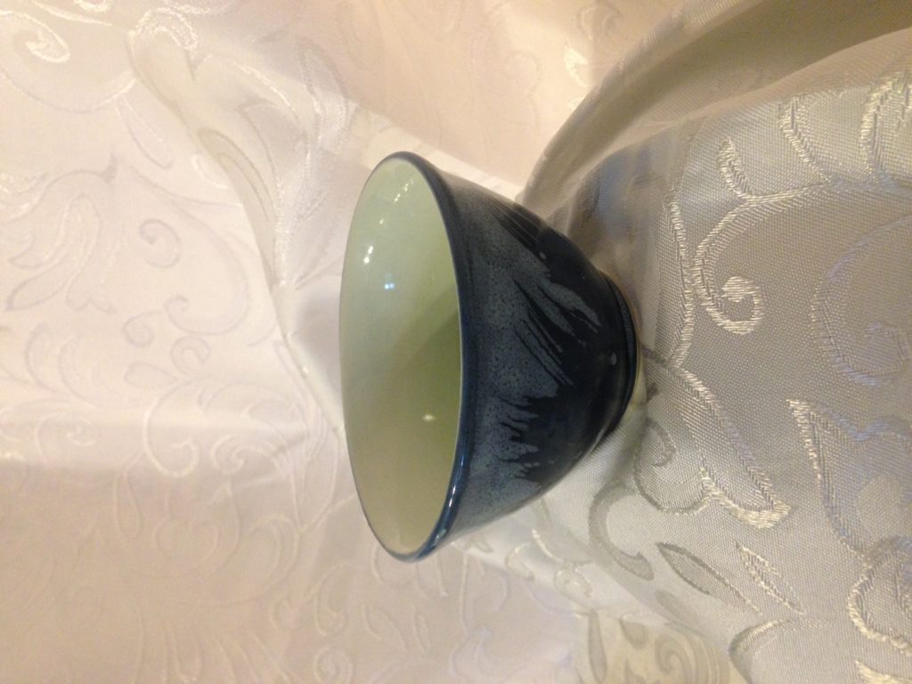 Small blue/white bowl