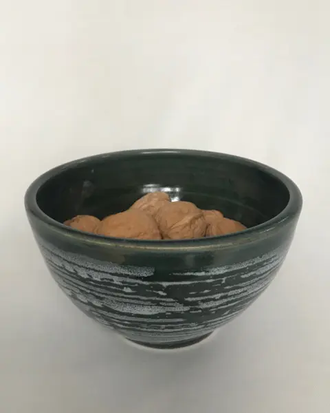 Green/white blizzard design bowl