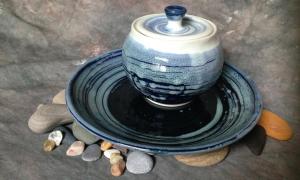 Plate and sugar bowl